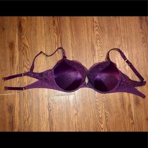 Woman’s Victoria Secret Bra